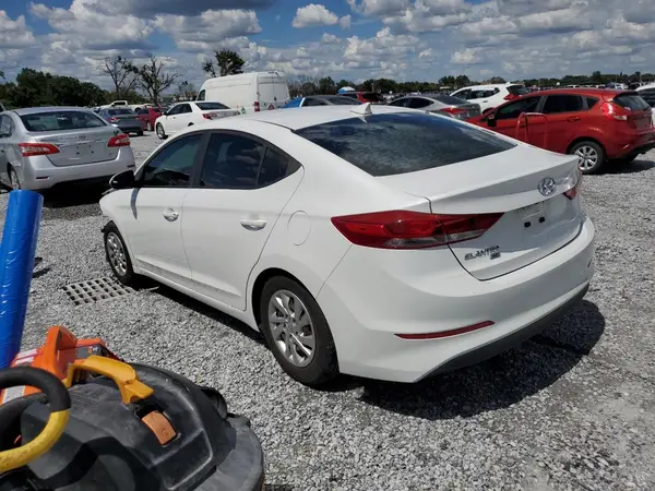5NPD74LF9JH400695 2018 HYUNDAI ELANTRA - Image 2