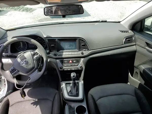 5NPD74LF9JH400695 2018 HYUNDAI ELANTRA - Image 8