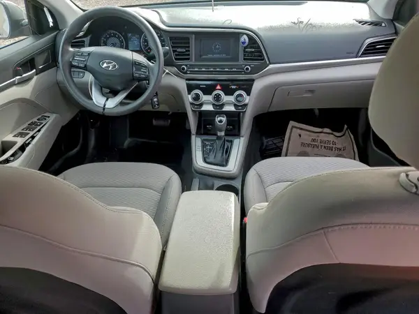 5NPD74LF9KH413061 2019 HYUNDAI ELANTRA - Image 8