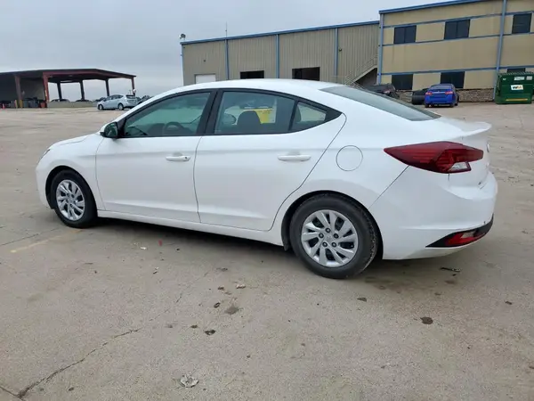 5NPD74LF9KH417613 2019 HYUNDAI ELANTRA - Image 2