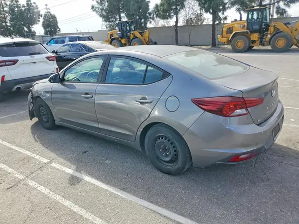 5NPD74LF9KH424870 2019 HYUNDAI ELANTRA - Image 2