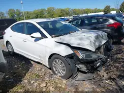 5NPD74LF9KH425730 2019 HYUNDAI ELANTRA