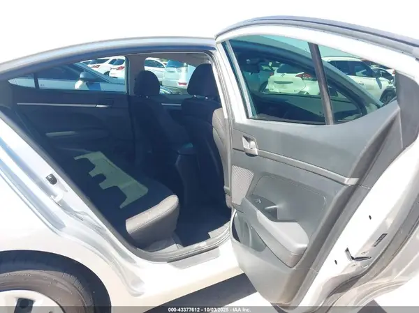 5NPD74LF9KH431785 2019 HYUNDAI ELANTRA - Image 8
