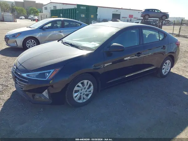 5NPD74LF9KH438090 2019 HYUNDAI ELANTRA - Image 2
