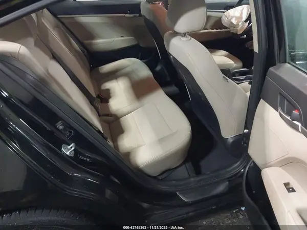 5NPD74LF9KH438929 2019 HYUNDAI ELANTRA - Image 8