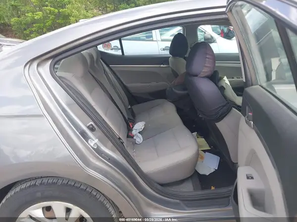 5NPD74LF9KH459957 2019 HYUNDAI ELANTRA - Image 8