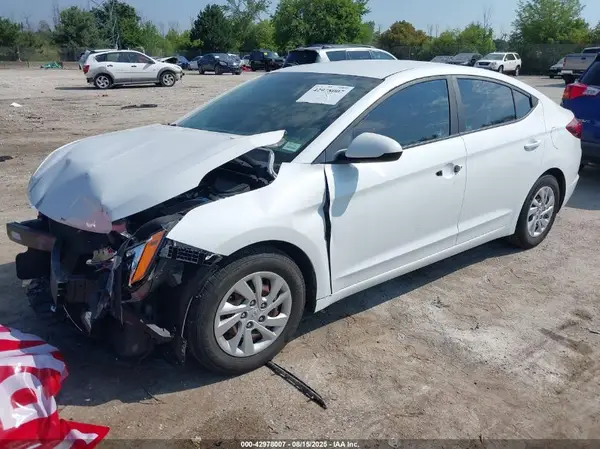 5NPD74LF9KH463779 2019 HYUNDAI ELANTRA - Image 2