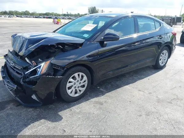 5NPD74LF9KH467394 2019 HYUNDAI ELANTRA - Image 2