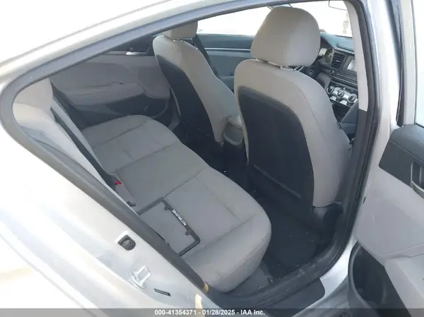 5NPD74LF9KH474555 2019 HYUNDAI ELANTRA - Image 8