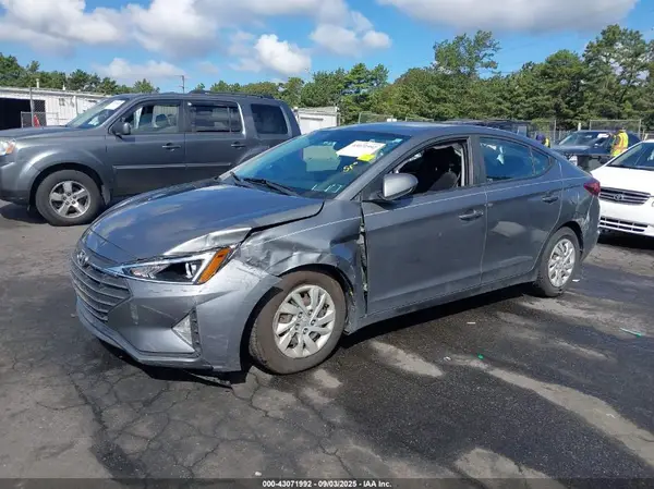 5NPD74LF9KH481862 2019 HYUNDAI ELANTRA - Image 2