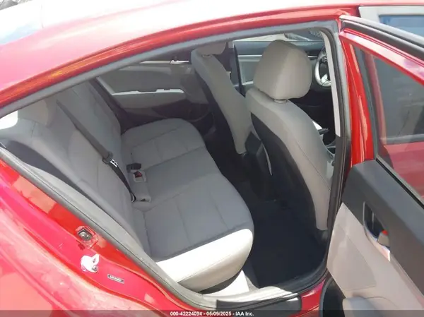 5NPD74LF9KH482672 2019 HYUNDAI ELANTRA - Image 8