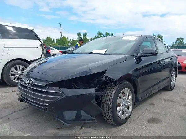 5NPD74LF9KH482705 2019 HYUNDAI ELANTRA - Image 2