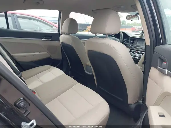 5NPD74LF9KH482705 2019 HYUNDAI ELANTRA - Image 8