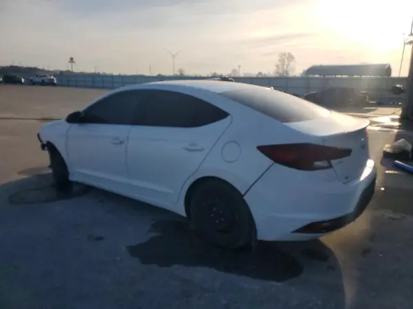 5NPD74LF9KH493509 2019 HYUNDAI ELANTRA - Image 2