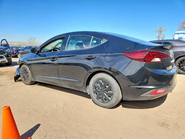 5NPD74LF9LH563673 2020 HYUNDAI ELANTRA - Image 2
