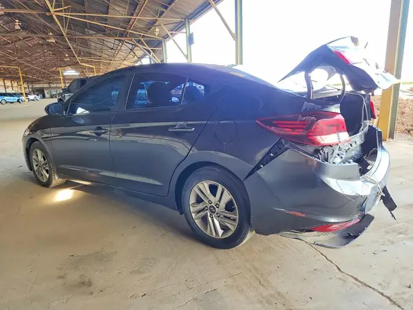 5NPD74LF9LH589352 2020 HYUNDAI ELANTRA - Image 2
