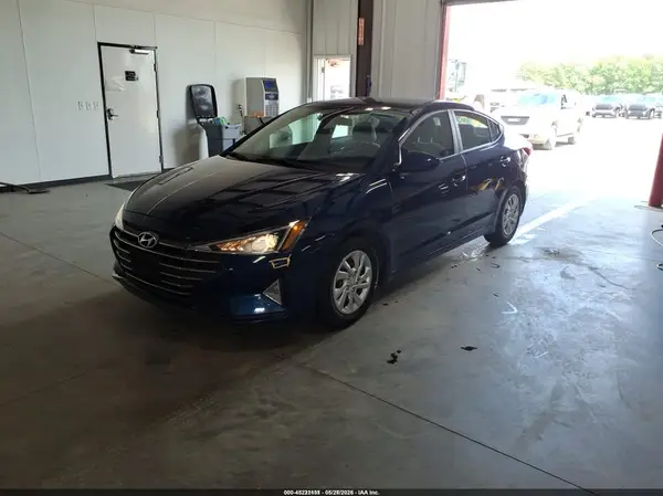 5NPD74LF9LH607946 2020 HYUNDAI ELANTRA - Image 2