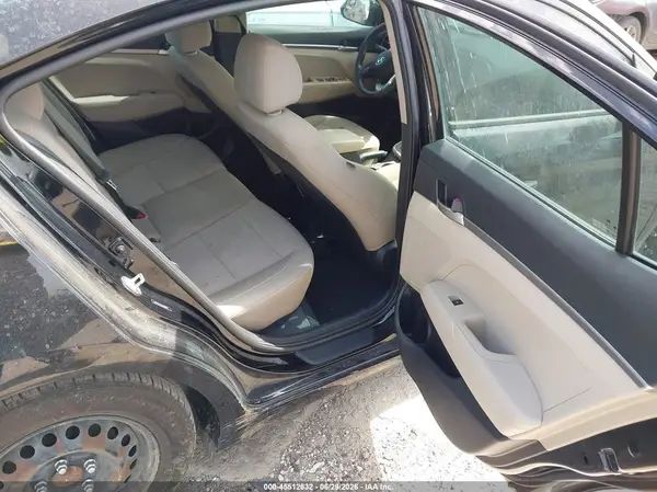5NPD74LF9LH609647 2020 HYUNDAI ELANTRA - Image 8