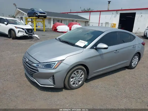 5NPD74LF9LH613648 2020 HYUNDAI ELANTRA - Image 2