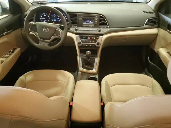 5NPD74LFXHH037074 2017 HYUNDAI ELANTRA - Image 8