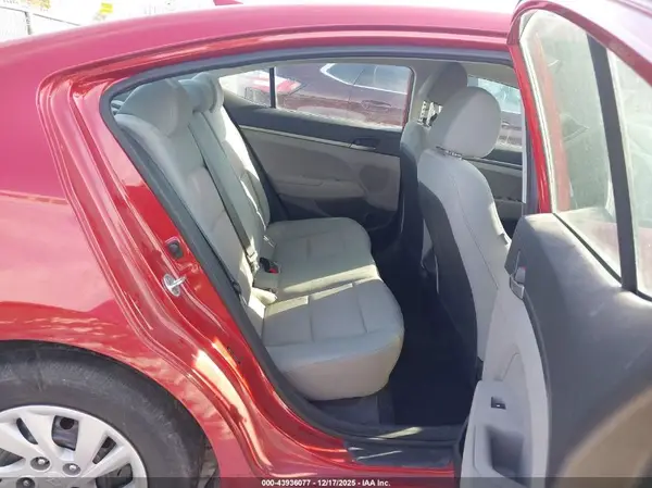 5NPD74LFXHH065537 2017 HYUNDAI ELANTRA - Image 8