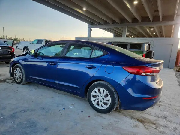 5NPD74LFXHH069510 2017 HYUNDAI ELANTRA - Image 2