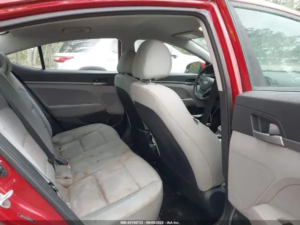 5NPD74LFXHH077543 2017 HYUNDAI ELANTRA - Image 8