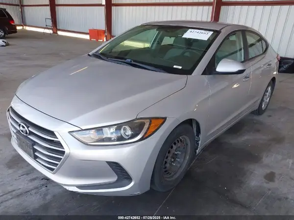 5NPD74LFXHH088901 2017 HYUNDAI ELANTRA - Image 2