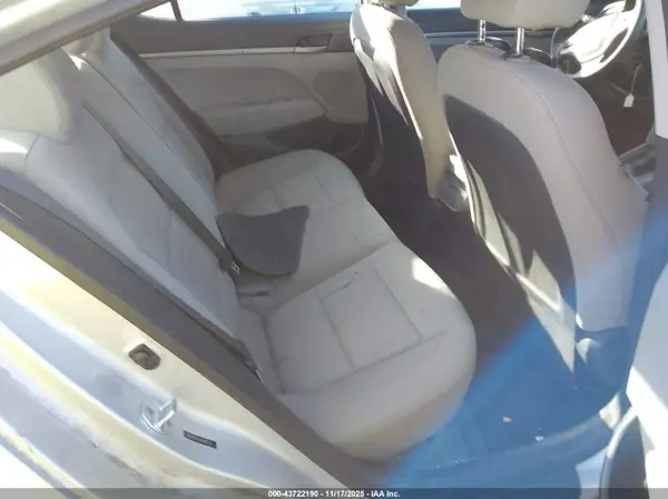 5NPD74LFXHH099722 2017 HYUNDAI ELANTRA - Image 8