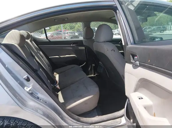 5NPD74LFXHH105955 2017 HYUNDAI ELANTRA - Image 8