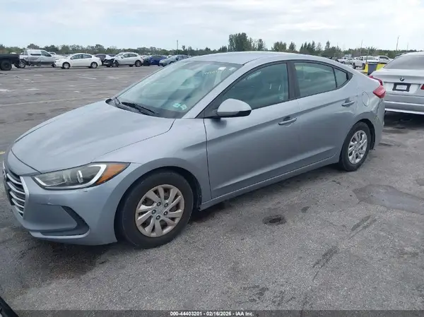 5NPD74LFXHH113053 2017 HYUNDAI ELANTRA - Image 2