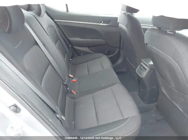 5NPD74LFXHH133285 2017 HYUNDAI ELANTRA - Image 8