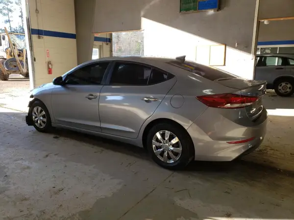 5NPD74LFXHH134565 2016 HYUNDAI ELANTRA - Image 2