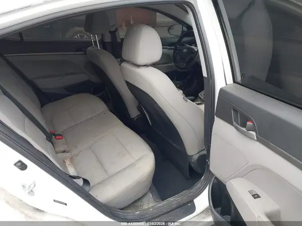 5NPD74LFXHH135568 2017 HYUNDAI ELANTRA - Image 8