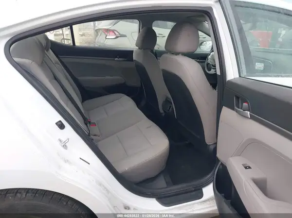 5NPD74LFXHH137367 2017 HYUNDAI ELANTRA - Image 8