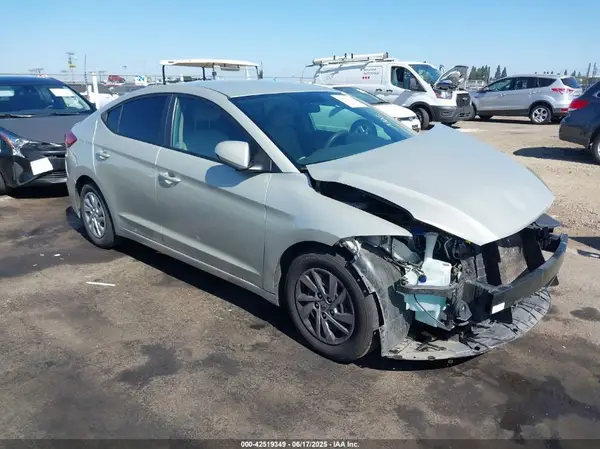5NPD74LFXHH141807 2017 HYUNDAI ELANTRA - Image 1