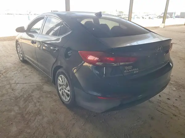 5NPD74LFXHH142794 2017 HYUNDAI ELANTRA - Image 2