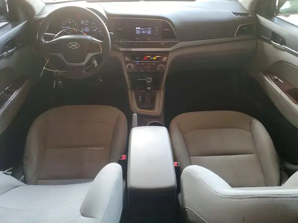 5NPD74LFXHH142794 2017 HYUNDAI ELANTRA - Image 8