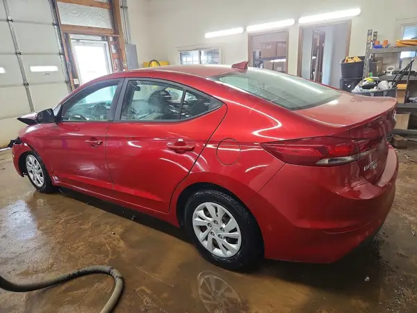 5NPD74LFXHH143041 2017 HYUNDAI ELANTRA - Image 2
