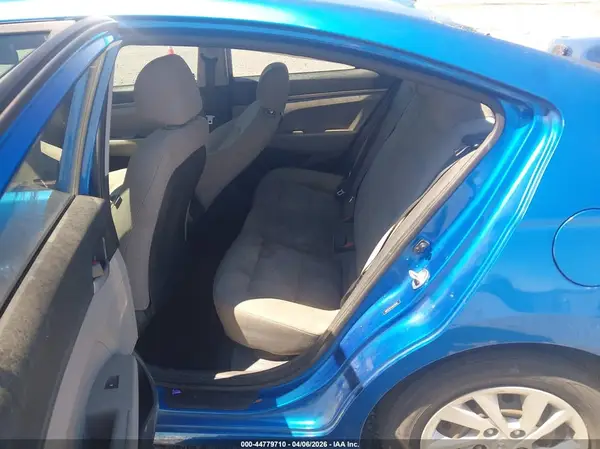 5NPD74LFXHH149065 2017 HYUNDAI ELANTRA - Image 8