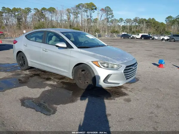 5NPD74LFXHH149843 2017 HYUNDAI ELANTRA - Image 1