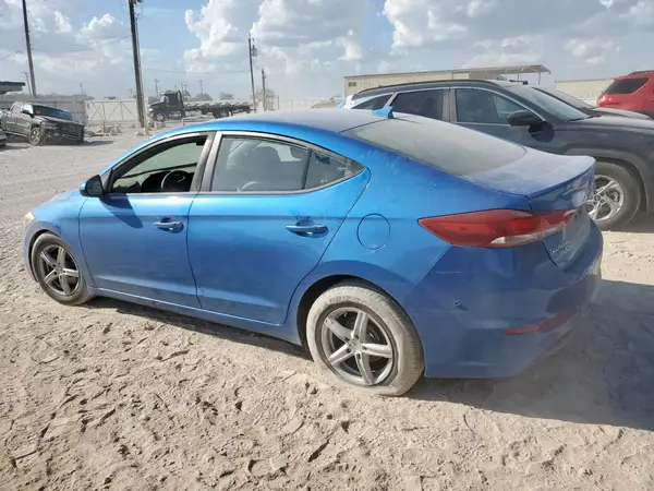 5NPD74LFXHH151561 2017 HYUNDAI ELANTRA - Image 2