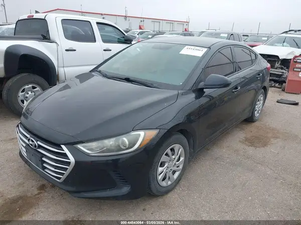 5NPD74LFXHH154623 2017 HYUNDAI ELANTRA - Image 2