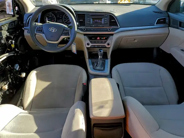5NPD74LFXHH157988 2017 HYUNDAI ELANTRA - Image 8