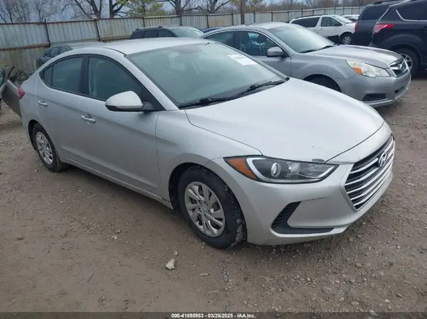 5NPD74LFXHH158073 2017 HYUNDAI ELANTRA - Image 1