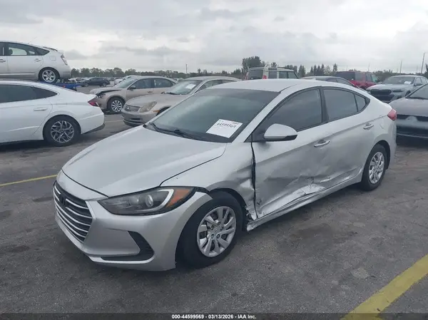 5NPD74LFXHH164035 2017 HYUNDAI ELANTRA - Image 2