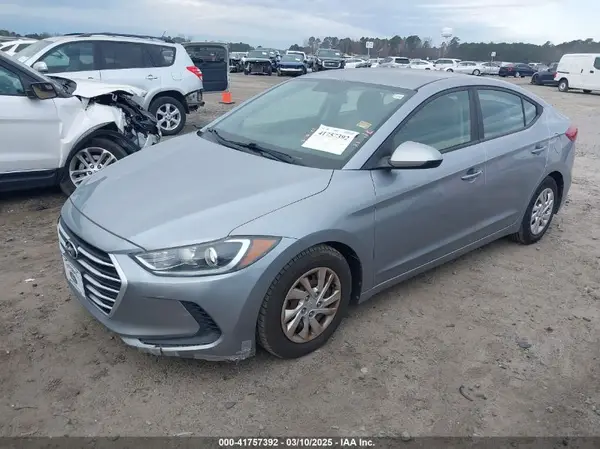 5NPD74LFXHH178579 2017 HYUNDAI ELANTRA - Image 2