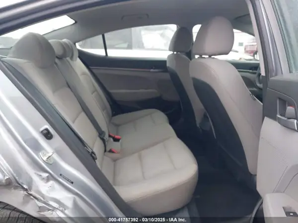 5NPD74LFXHH178579 2017 HYUNDAI ELANTRA - Image 8