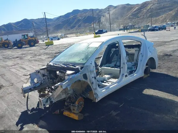 5NPD74LFXHH184172 2017 HYUNDAI ELANTRA - Image 2