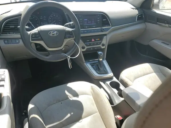 5NPD74LFXHH184740 2017 HYUNDAI ELANTRA - Image 8